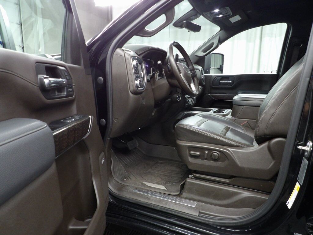 2023 GMC Sierra 3500HD 4x4 Crew Cab Denali SRW Fond du Lac WI