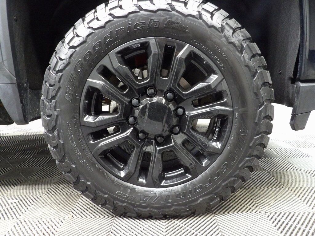 2023 GMC Sierra 3500HD 4x4 Crew Cab Denali SRW Fond du Lac WI