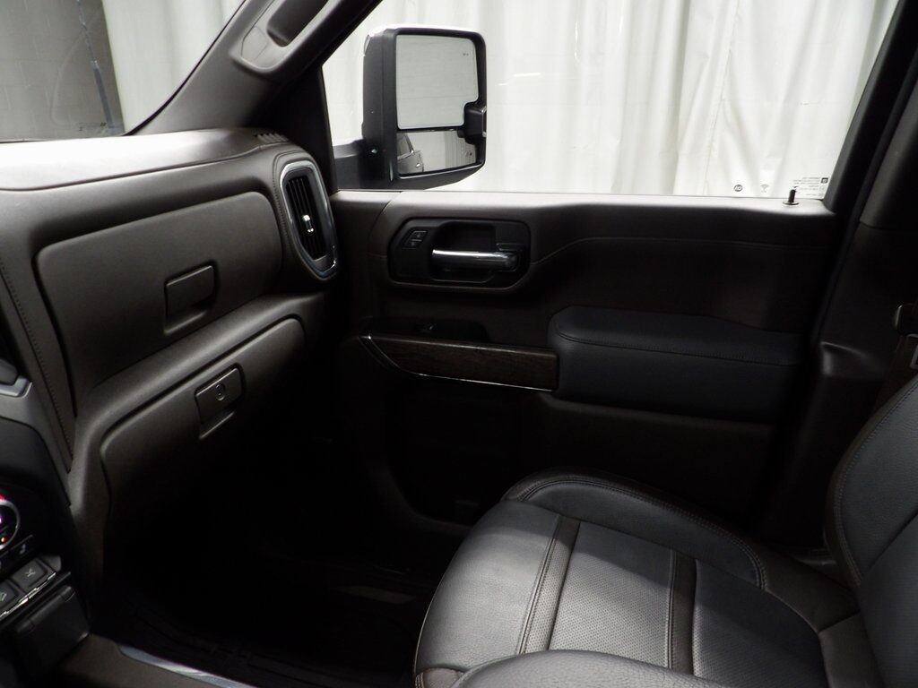 2023 GMC Sierra 3500HD 4x4 Crew Cab Denali SRW Fond du Lac WI