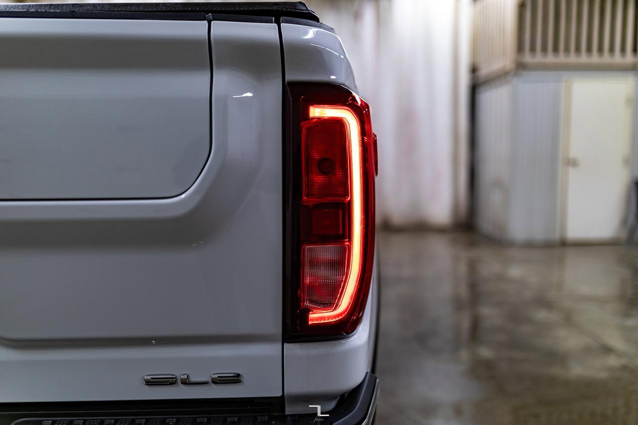 2023 GMC Sierra 3500HD 4x4 Crew Cab SLE Diesel BCam Red Deer AB