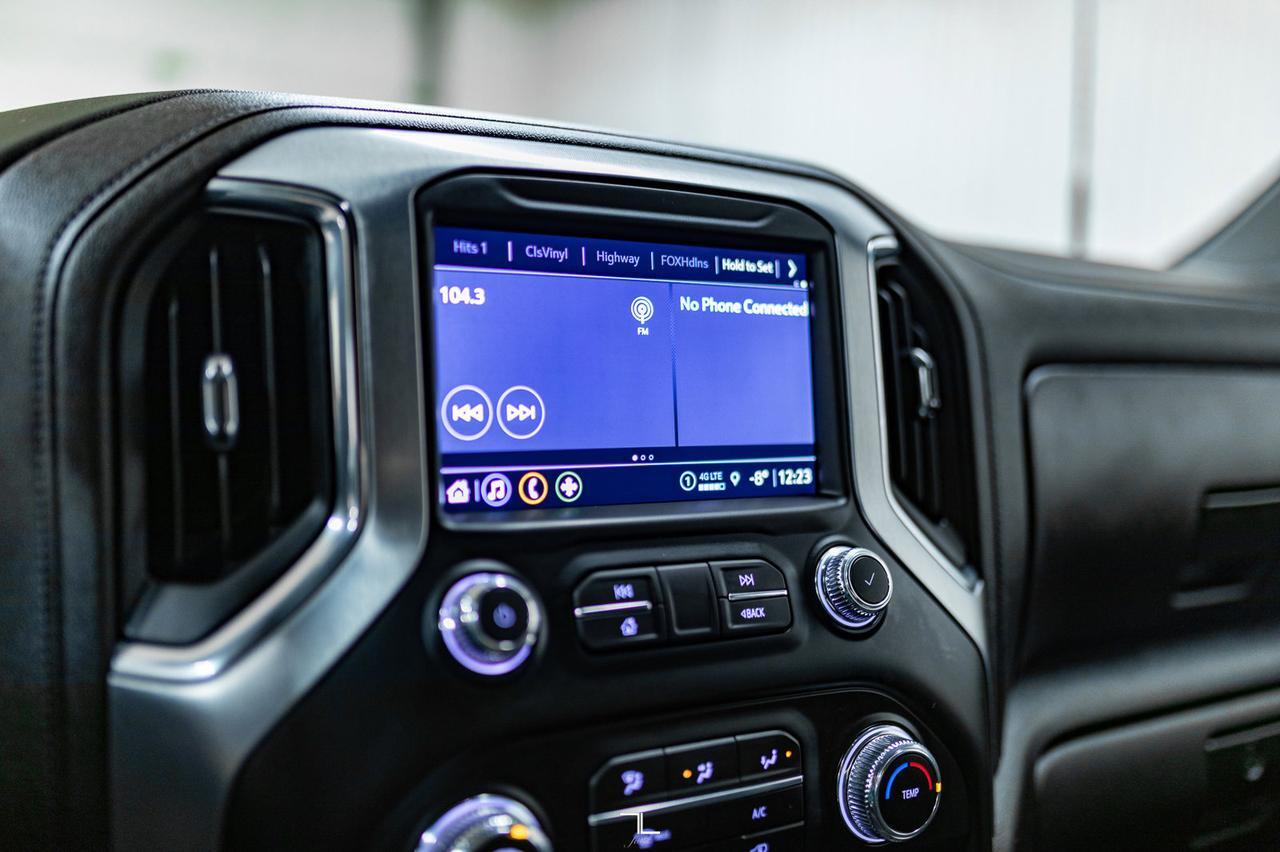 2023 GMC Sierra 3500HD 4x4 Crew Cab SLE Diesel BCam Red Deer AB