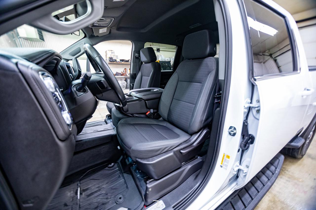 2023 GMC Sierra 3500HD 4x4 Crew Cab SLE Diesel BCam Red Deer AB