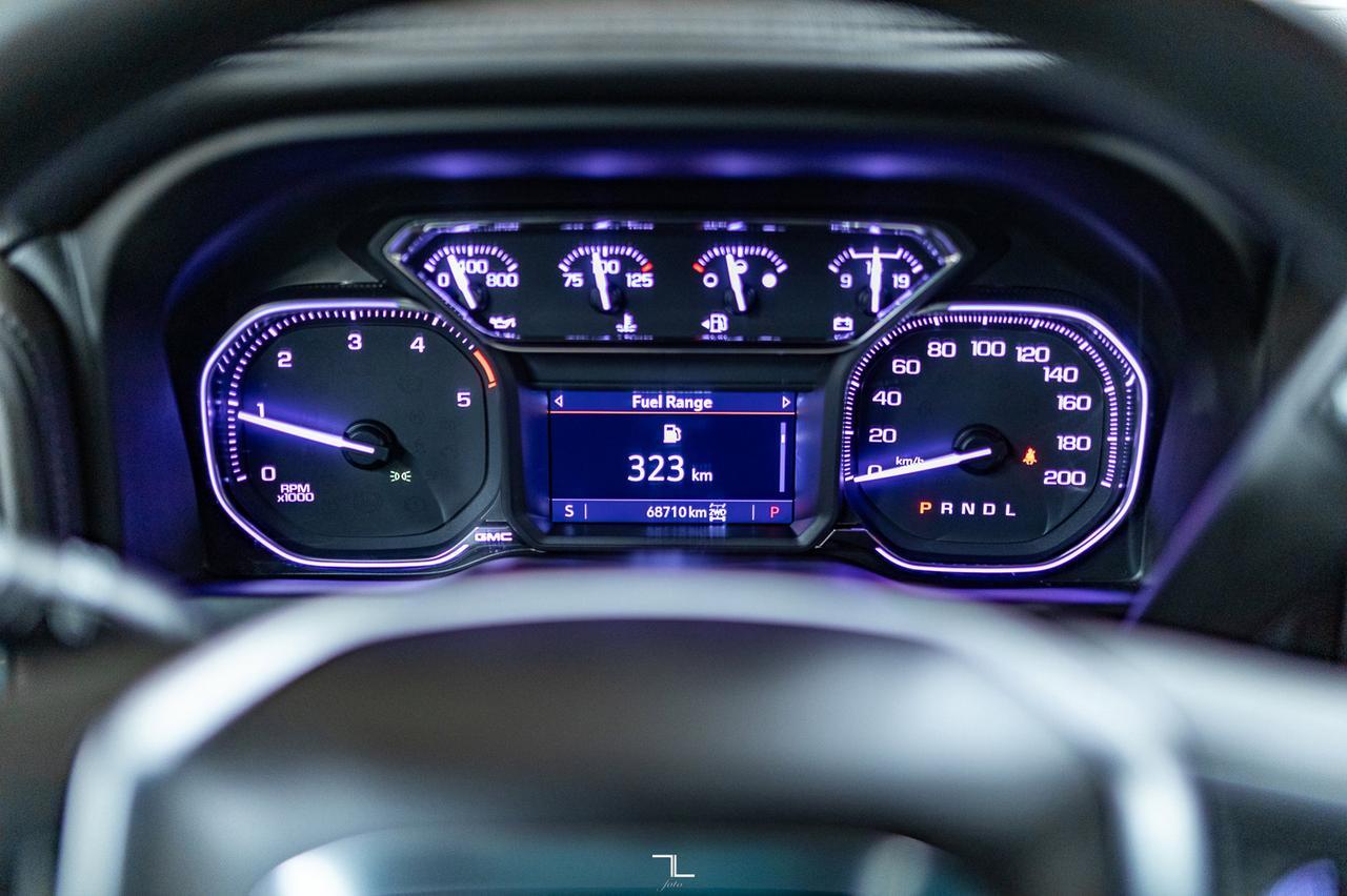 2023 GMC Sierra 3500HD 4x4 Crew Cab SLE Diesel BCam Red Deer AB