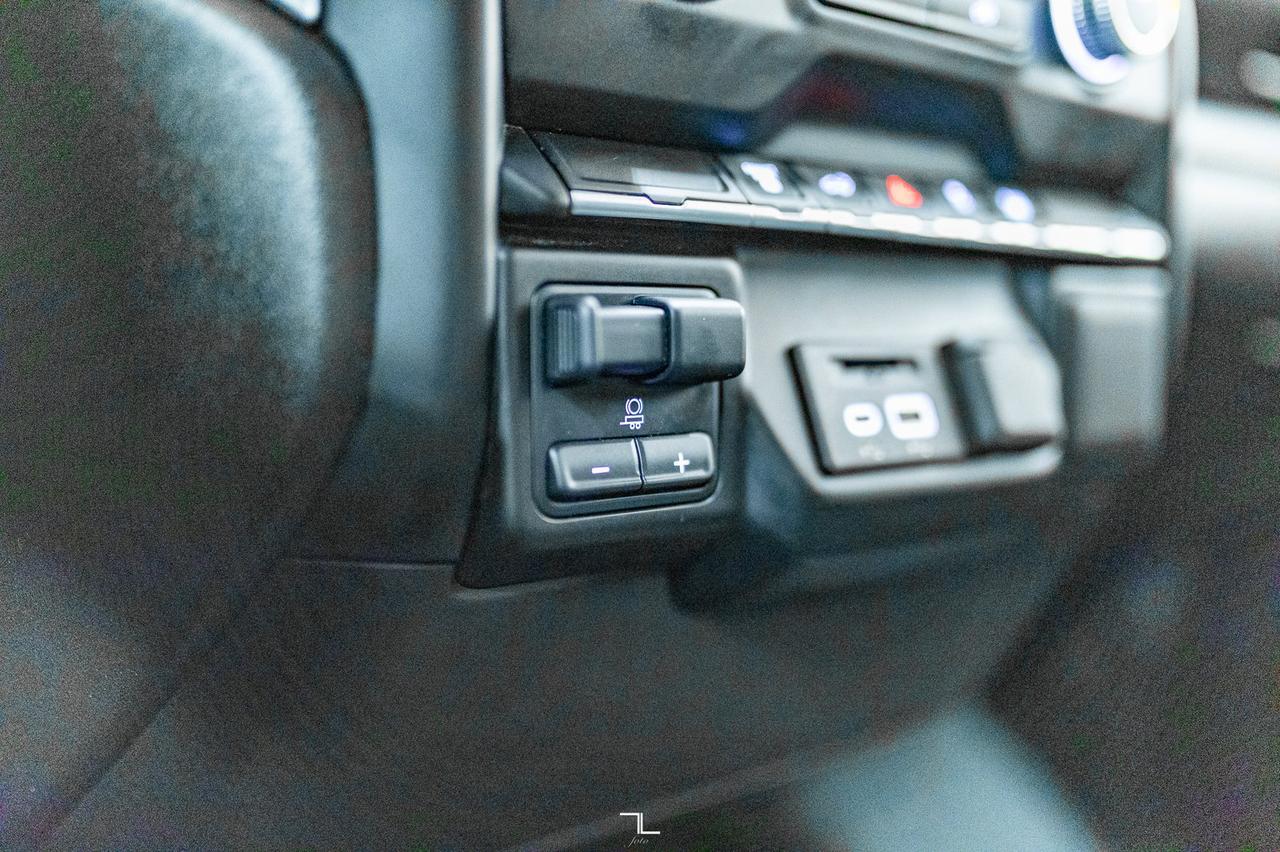 2023 GMC Sierra 3500HD 4x4 Crew Cab SLE Diesel BCam Red Deer AB