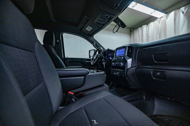 2023 GMC Sierra 3500HD 4x4 Crew Cab SLE Diesel BCam Red Deer AB