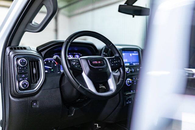 2023 GMC Sierra 3500HD 4x4 Crew Cab SLE Diesel BCam Red Deer AB