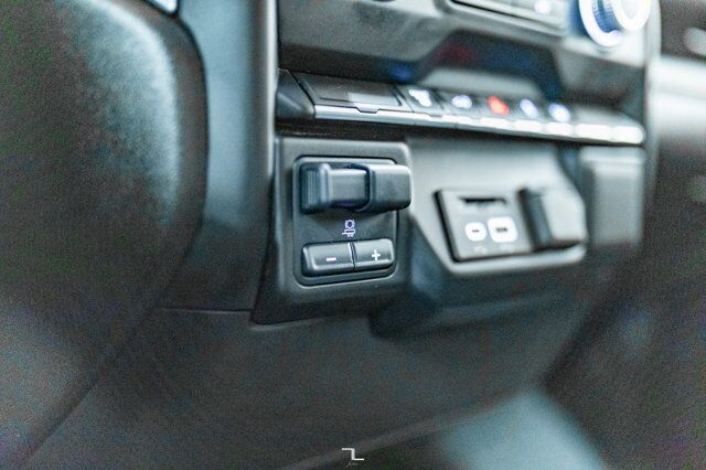 2023 GMC Sierra 3500HD 4x4 Crew Cab SLE Diesel BCam Red Deer AB