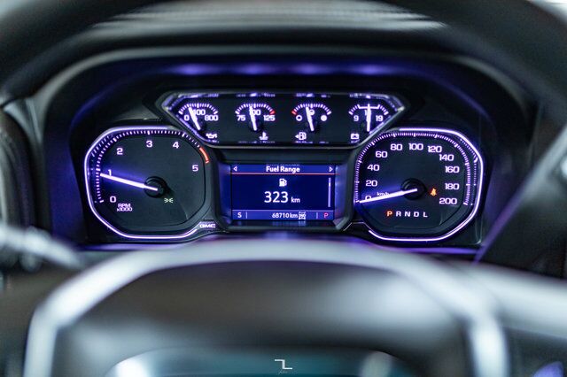 2023 GMC Sierra 3500HD 4x4 Crew Cab SLE Diesel BCam Red Deer AB