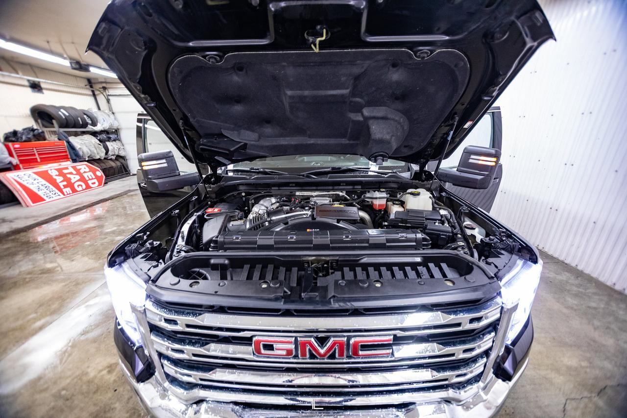 2023 GMC Sierra 3500HD 4x4 Crew Cab SLE Kodiak Diesel PSeat BCam Red Deer AB