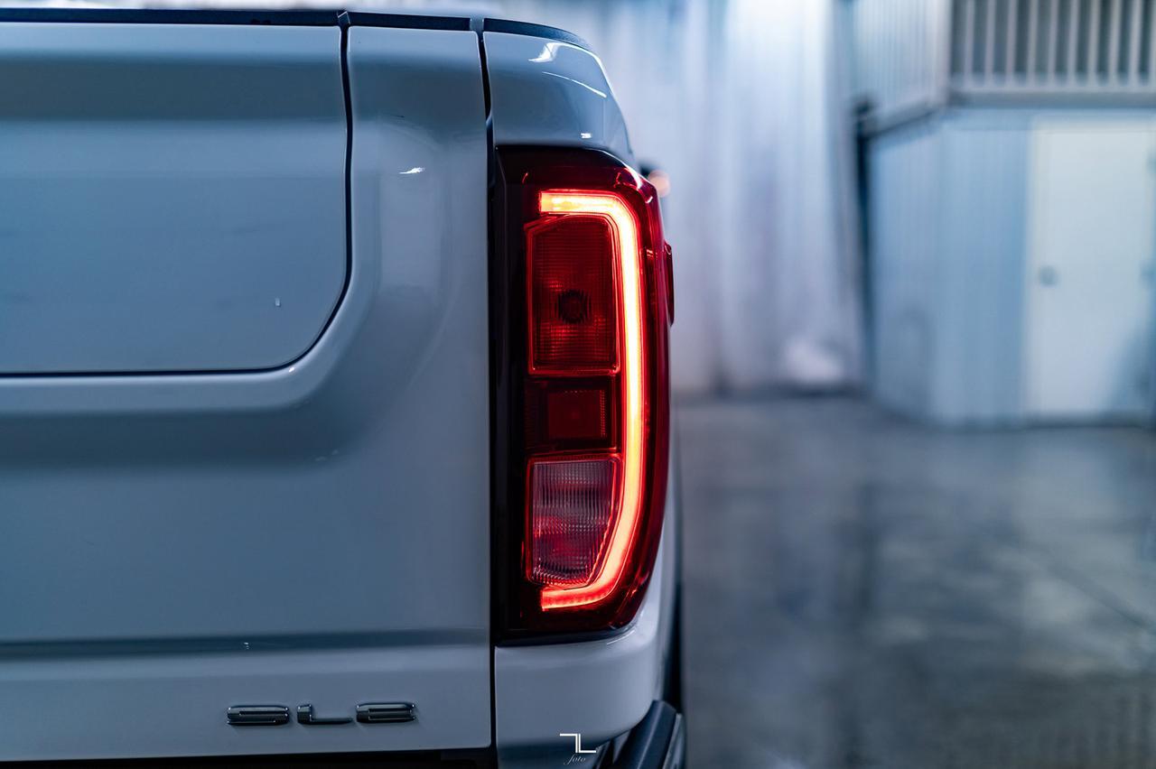 2023 GMC Sierra 3500HD 4x4 Crew Cab SLE X31 Diesel BCam Red Deer AB