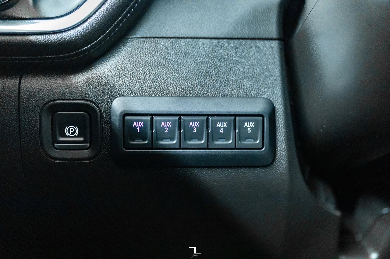 2023 GMC Sierra 3500HD 4x4 Crew Cab SLE X31 Diesel BCam Red Deer AB