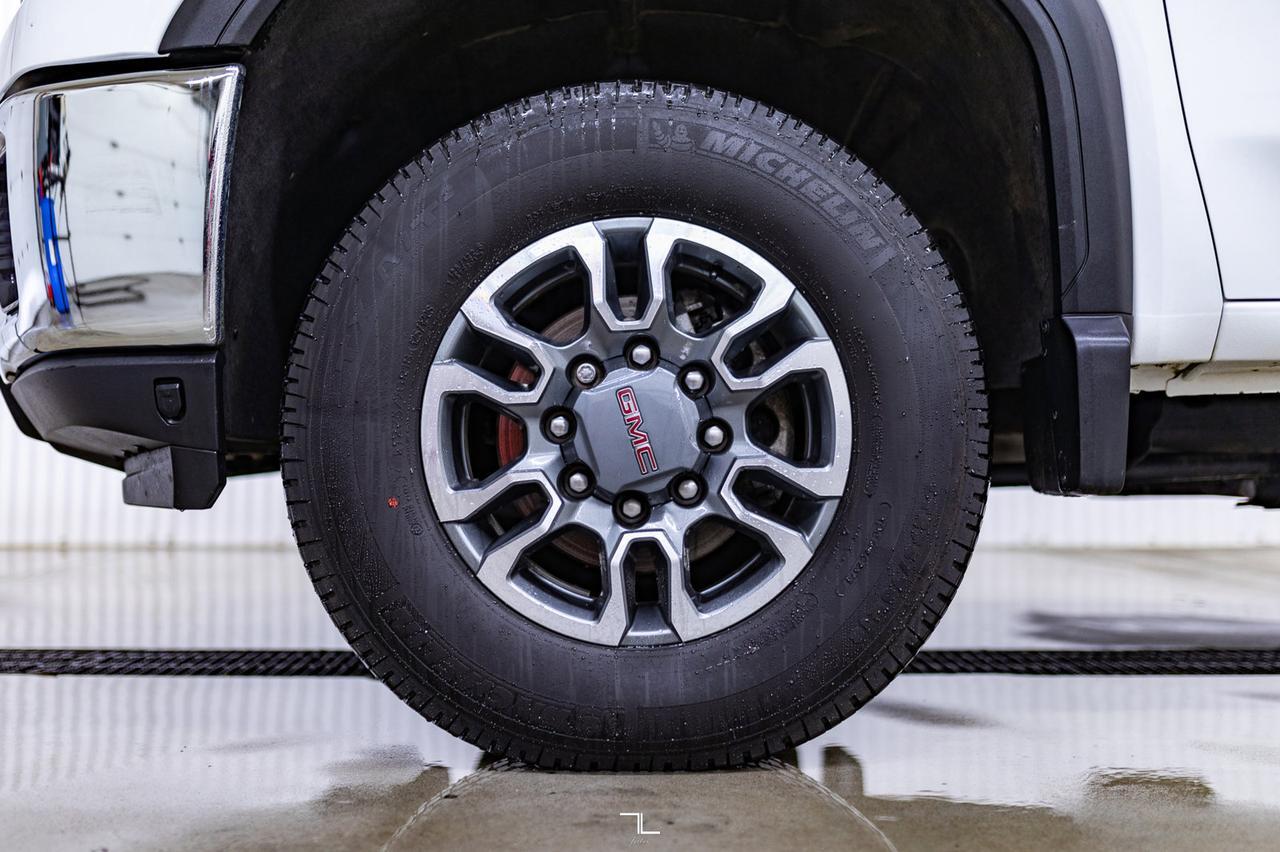 2023 GMC Sierra 3500HD 4x4 Crew Cab SLE X31 Diesel BCam Red Deer AB