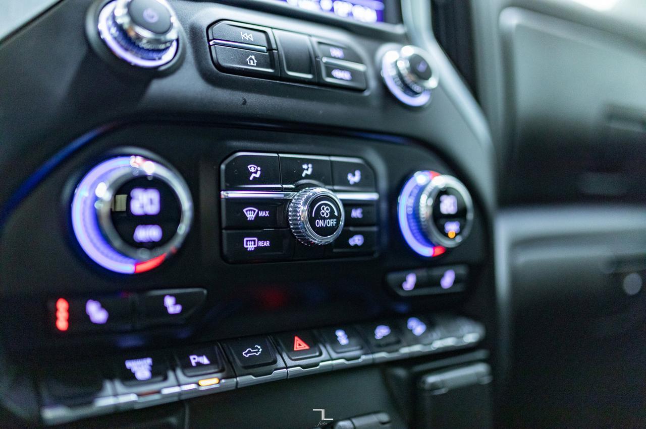 2023 GMC Sierra 3500HD 4x4 Crew Cab SLE X31 Diesel BCam Red Deer AB