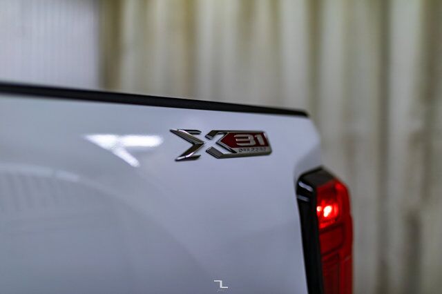 2023 GMC Sierra 3500HD 4x4 Crew Cab SLE X31 Diesel BCam Red Deer AB