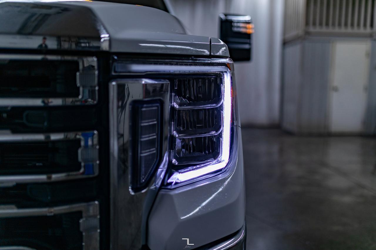 2023 GMC Sierra 3500HD 4x4 Crew Cab SLT Longbox Diesel Leather Nav BCam Red Deer AB