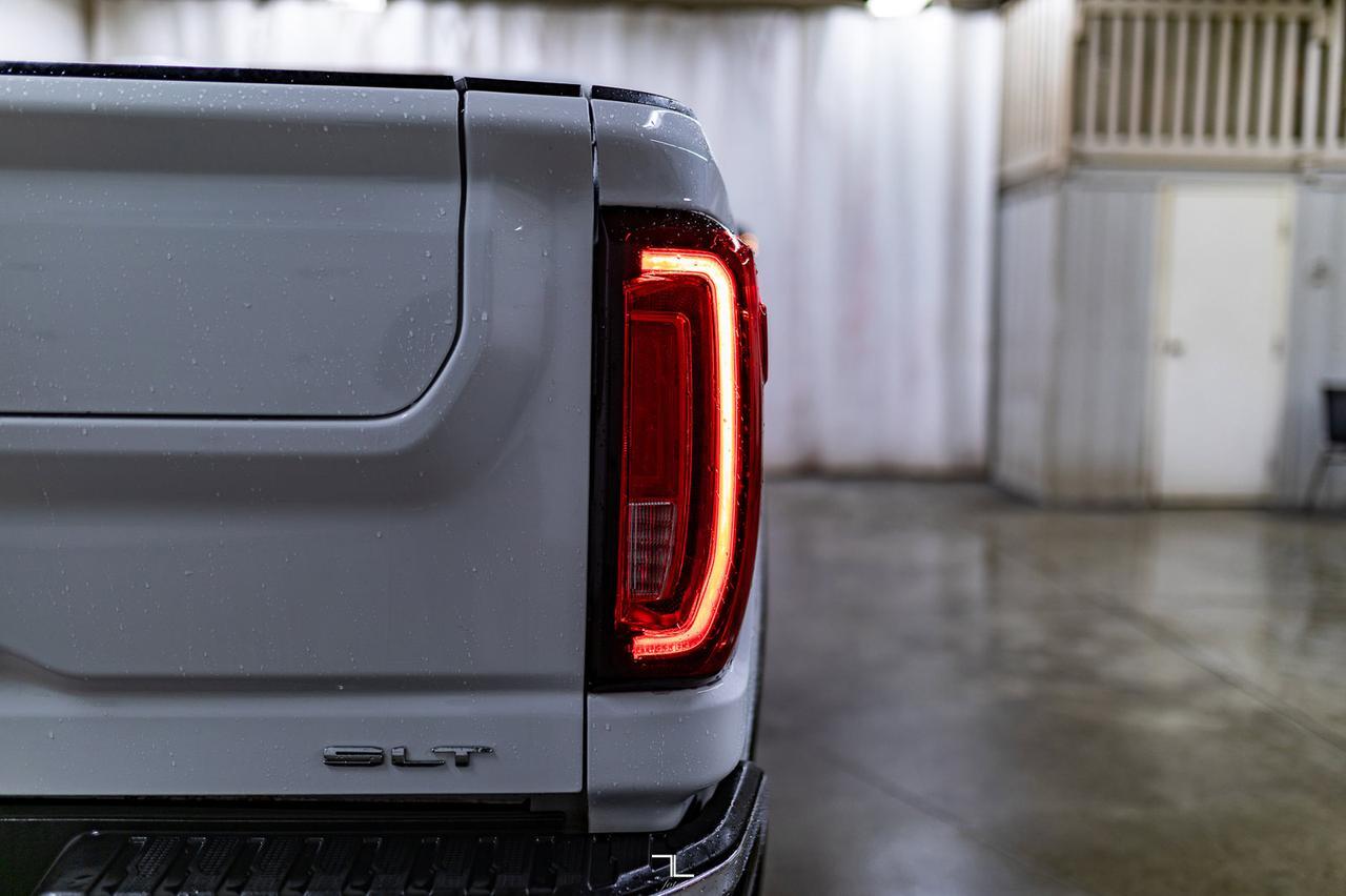 2023 GMC Sierra 3500HD 4x4 Crew Cab SLT Longbox Diesel Leather Nav BCam Red Deer AB