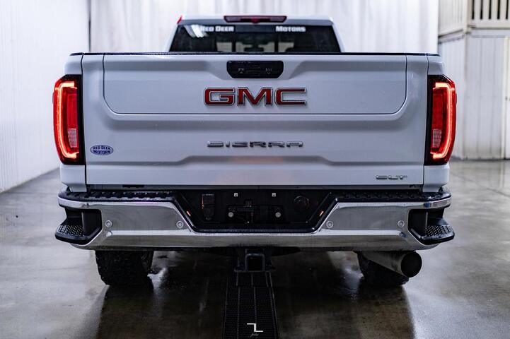 2023 GMC Sierra 3500HD 4x4 Crew Cab SLT Longbox Diesel Leather Nav BCam Red Deer AB 2023 GMC Sierra 3500HD 4x4 Crew Cab SLT Longbox Diesel Leather Nav BCam Red Deer AB