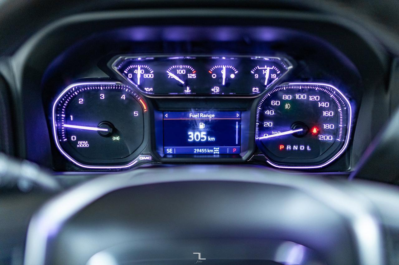 2023 GMC Sierra 3500HD 4x4 Crew Cab SLT Longbox Diesel Leather Nav BCam Red Deer AB