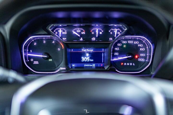 2023 GMC Sierra 3500HD 4x4 Crew Cab SLT Longbox Diesel Leather Nav BCam Red Deer AB 2023 GMC Sierra 3500HD 4x4 Crew Cab SLT Longbox Diesel Leather Nav BCam Red Deer AB