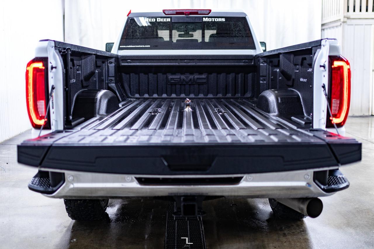 2023 GMC Sierra 3500HD 4x4 Crew Cab SLT Longbox Diesel Leather Nav BCam Red Deer AB