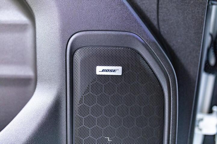 2023 GMC Sierra 3500HD 4x4 Crew Cab SLT Longbox Diesel Leather Nav BCam Red Deer AB 2023 GMC Sierra 3500HD 4x4 Crew Cab SLT Longbox Diesel Leather Nav BCam Red Deer AB