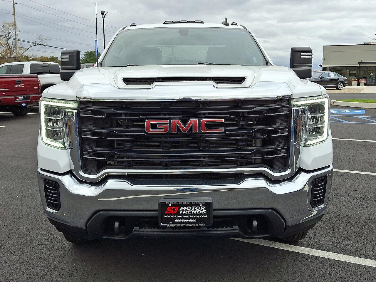 2023 GMC Sierra 3500HD Chassis Pro