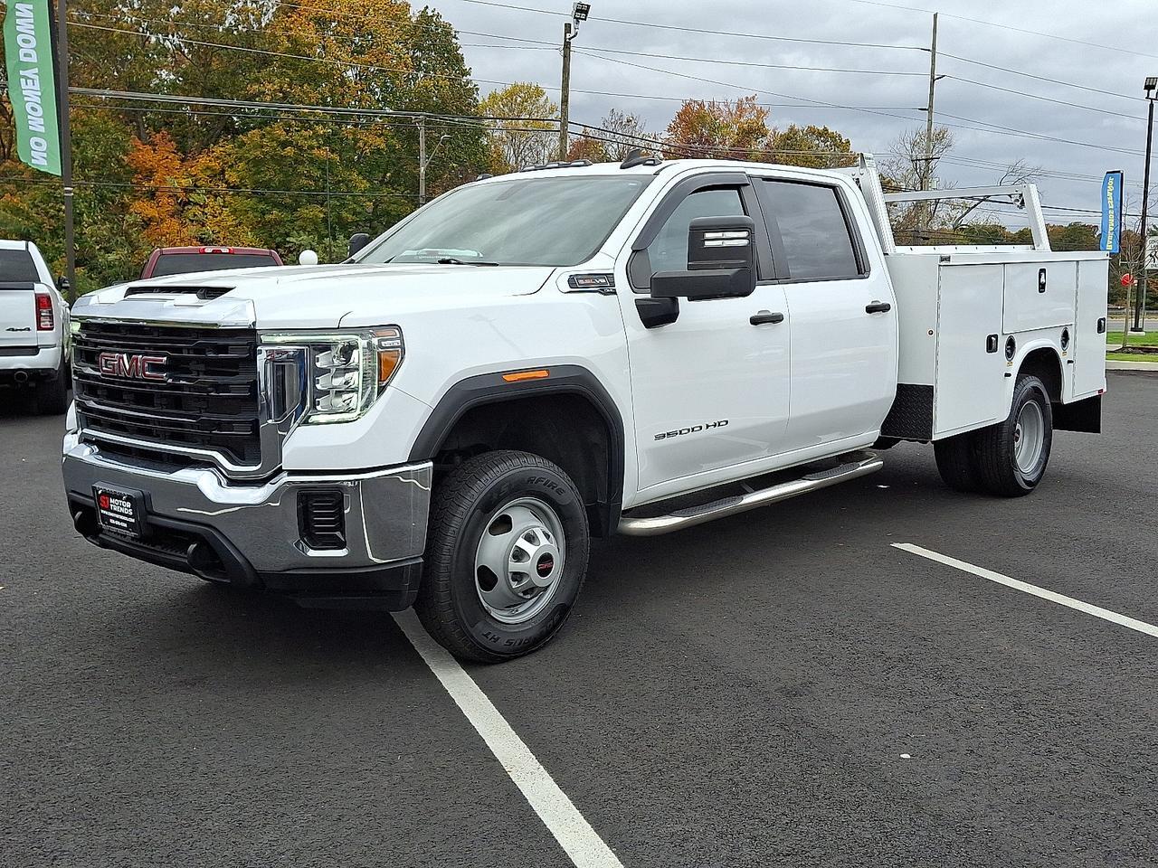 2023 GMC Sierra 3500HD Chassis Pro