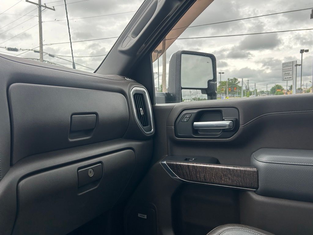 2023 GMC Sierra 3500HD Denali Crestwood KY