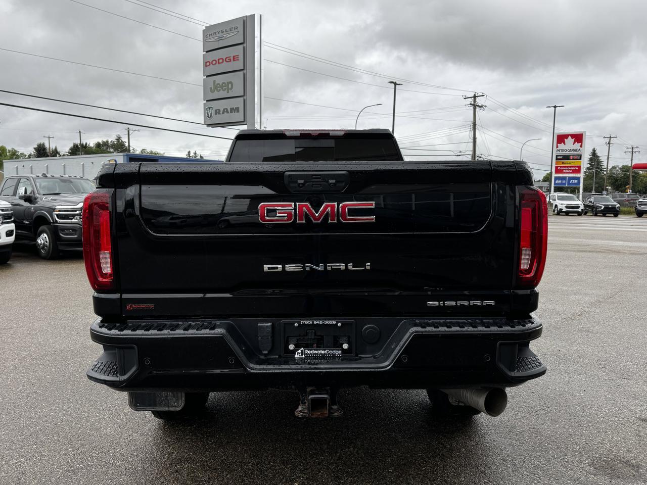 2023 GMC Sierra 3500HD Denali Crew Cab 4WD | Low KMs | Duramax Diesel V8 | Bose Sound | Backup Camera | OnStar Redwater AB