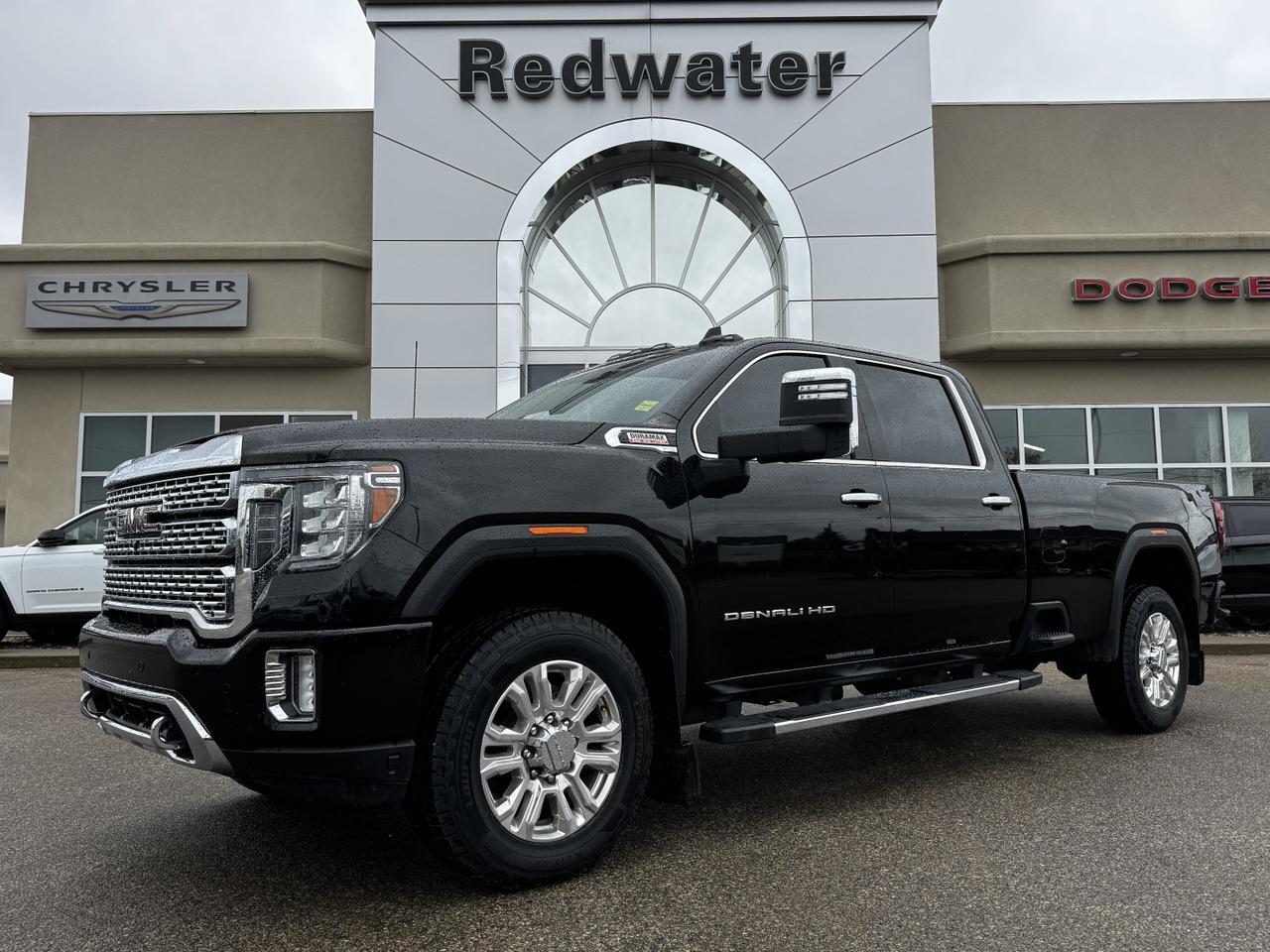 2023 GMC Sierra 3500HD Denali Crew Cab 4WD | Low KMs | Duramax Diesel V8 | Bose Sound | Backup Camera | OnStar