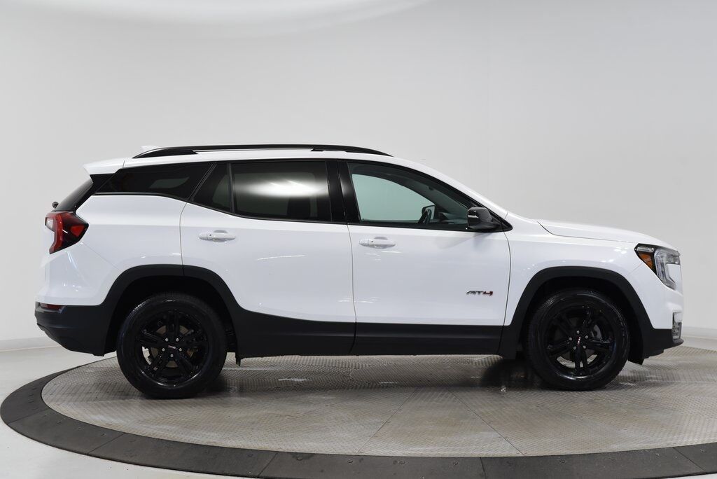 2023 GMC Terrain AT4 Akron