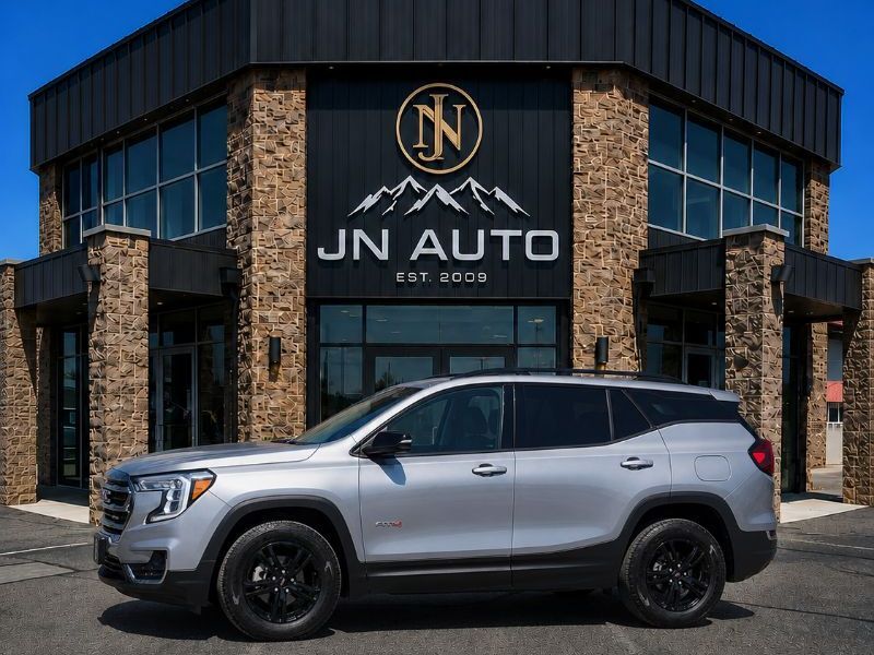 2023 GMC Terrain AT4