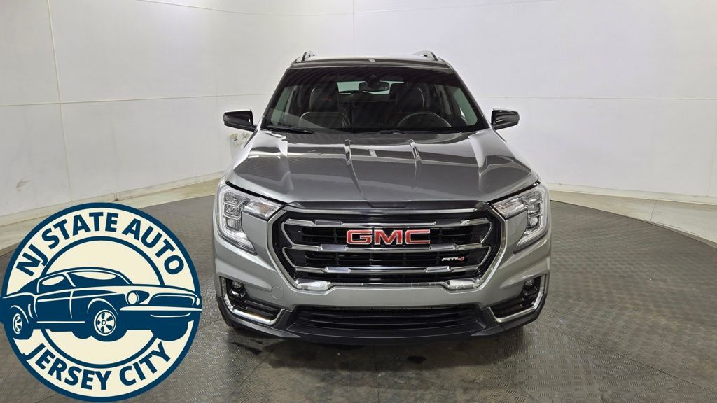 2023 GMC Terrain AT4