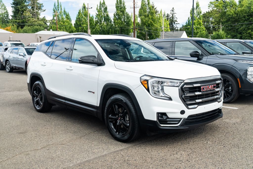 2023 GMC Terrain AT4