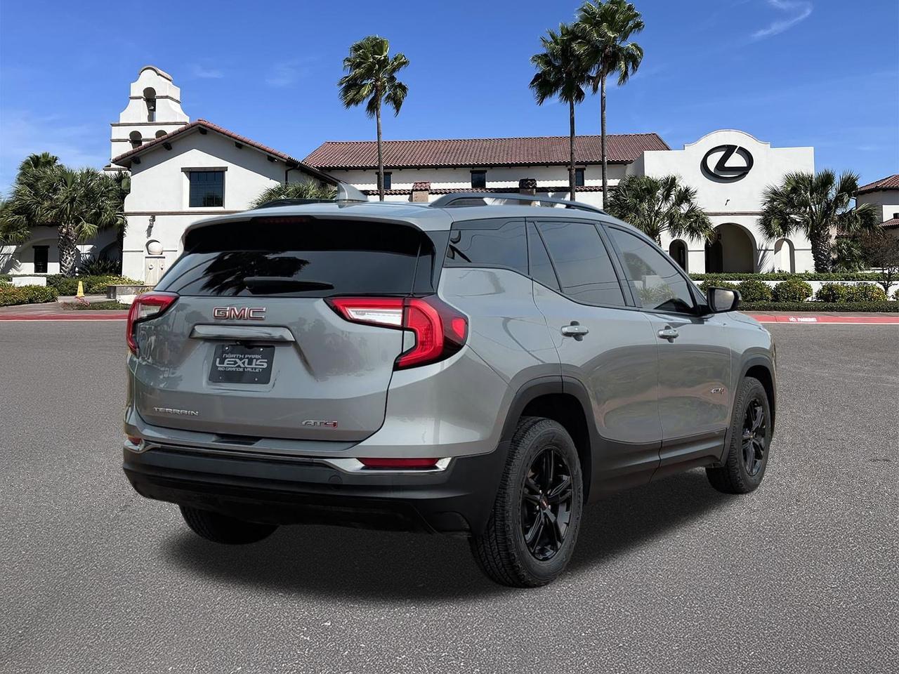 2023 GMC Terrain AT4