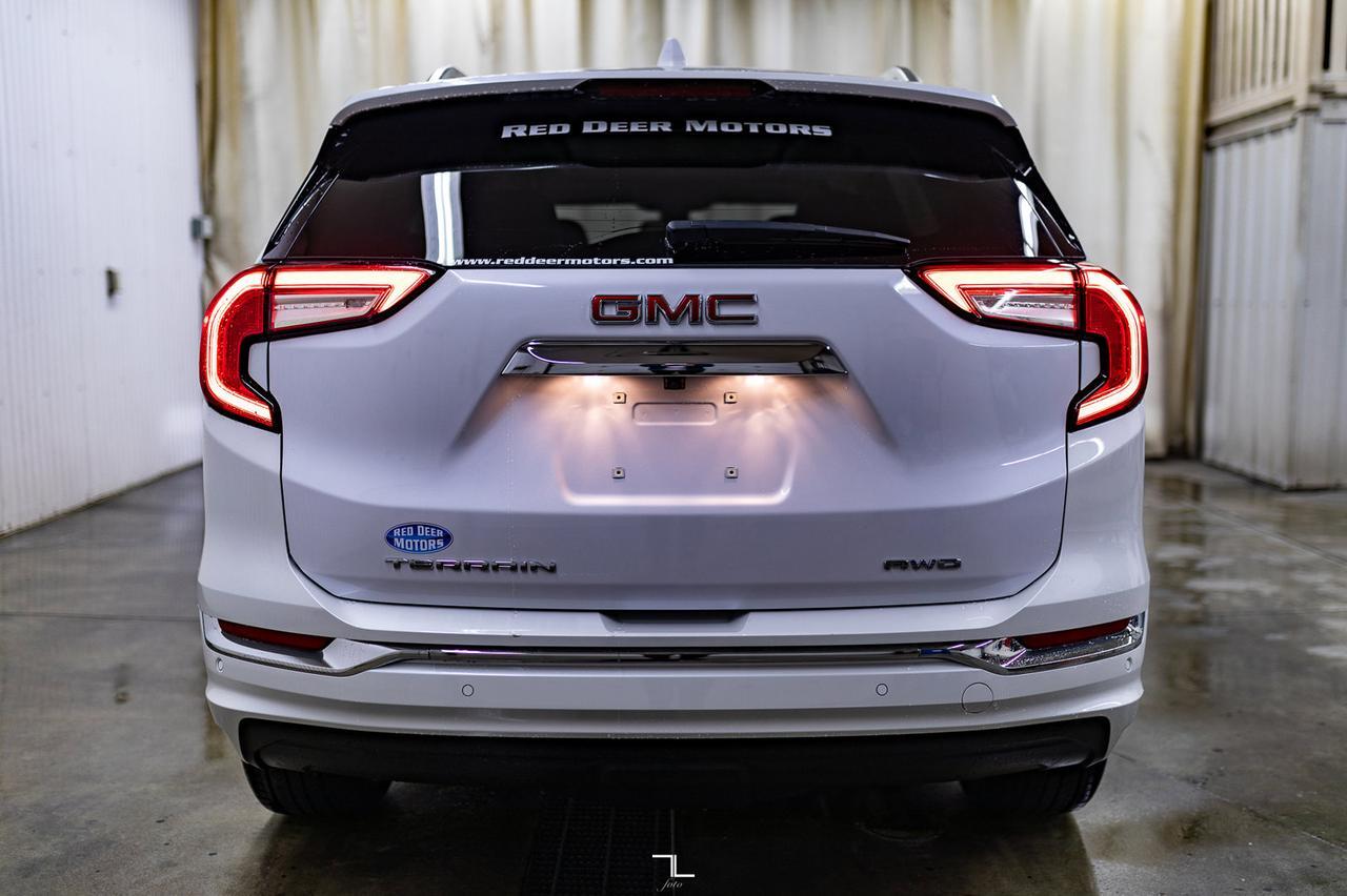 2023 GMC Terrain AWD Denali Leather Roof Nav BCam Red Deer AB