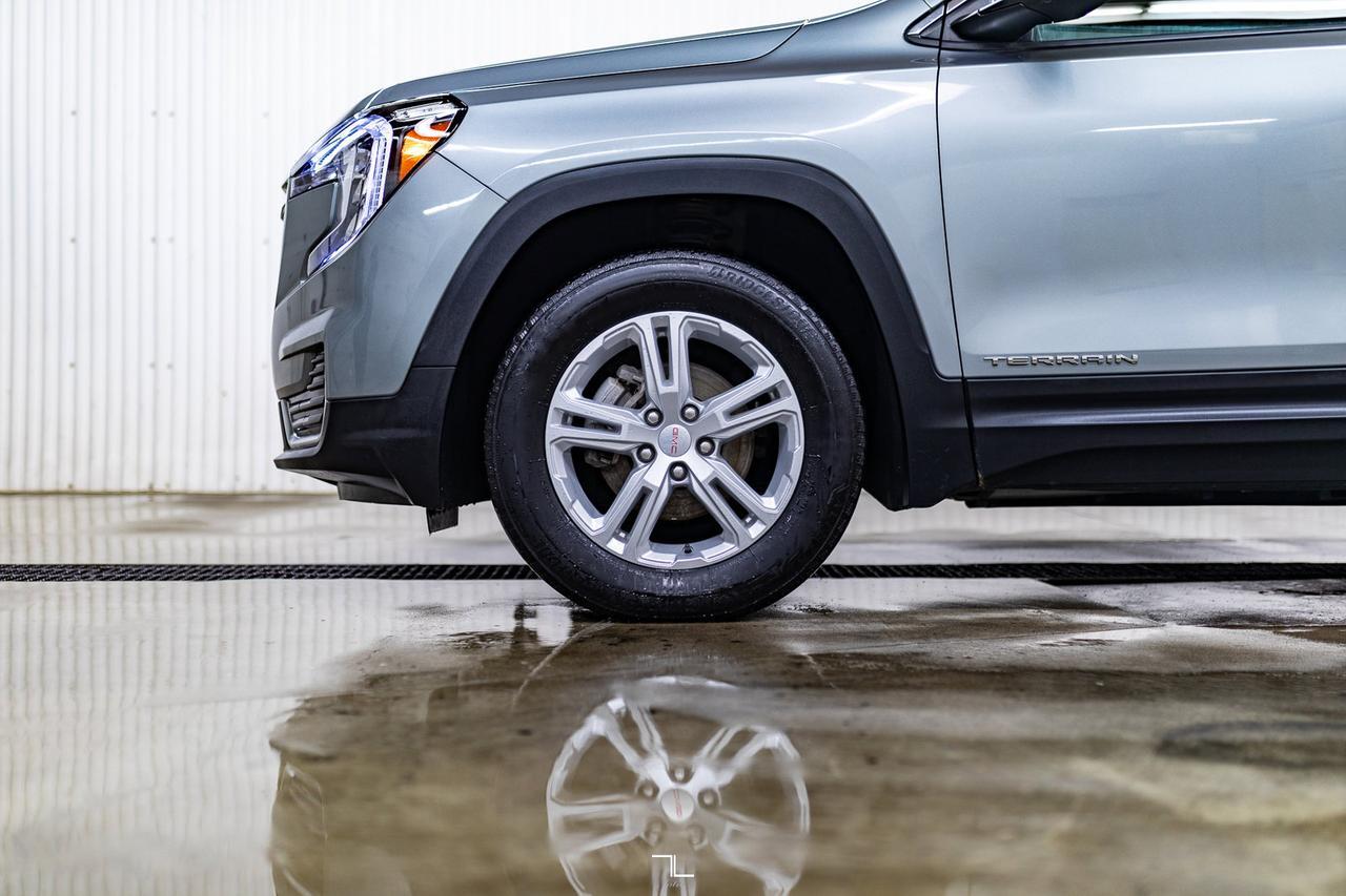 2023 GMC Terrain AWD SLE Nav Roof BCam Red Deer AB
