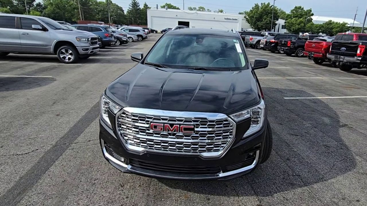 2023 GMC Terrain Denali