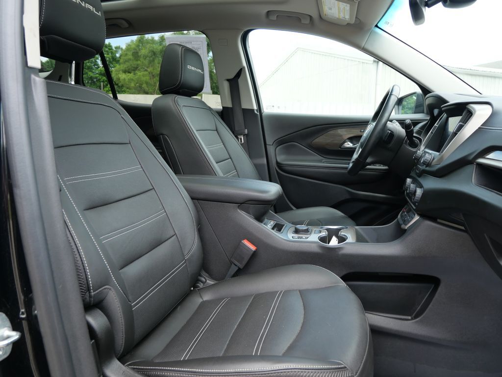 2023 GMC Terrain Denali Mt Pleasant MI
