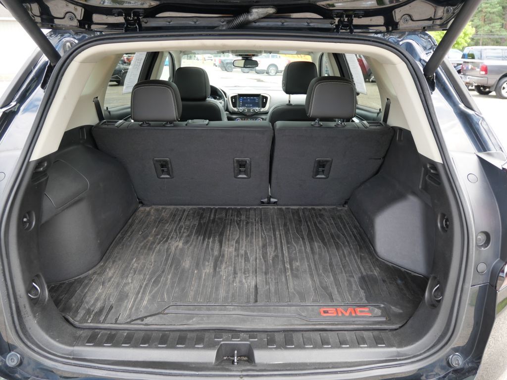 2023 GMC Terrain Denali Mt Pleasant MI