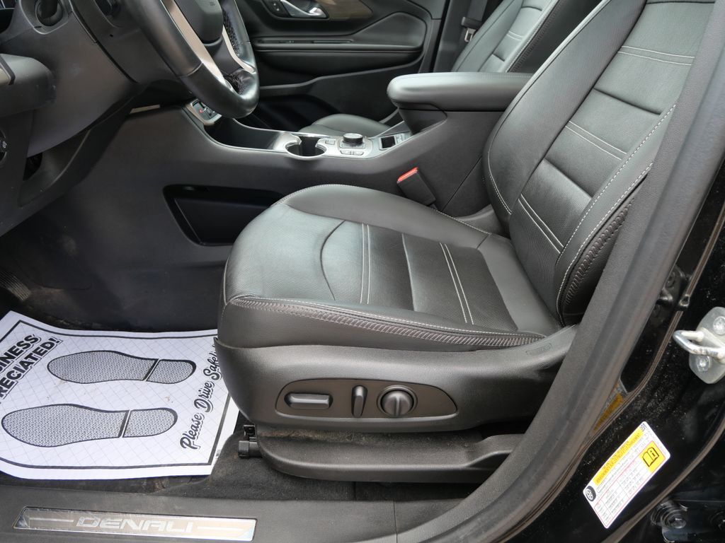 2023 GMC Terrain Denali Mt Pleasant MI