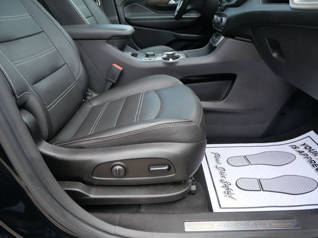 2023 GMC Terrain Denali Mt Pleasant MI