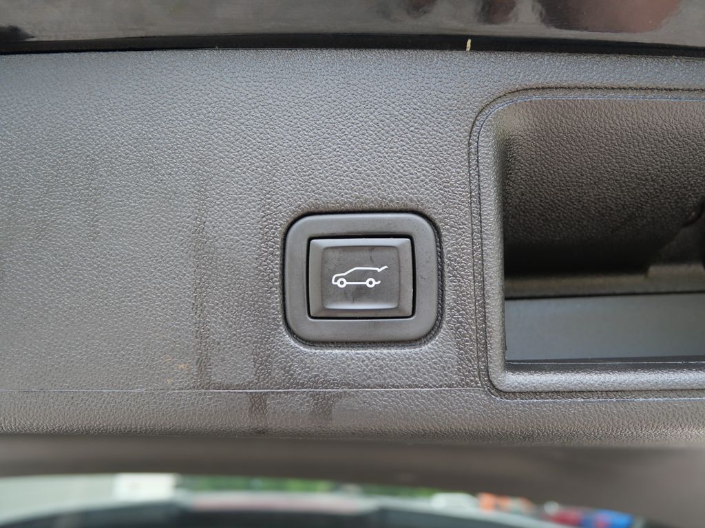 2023 GMC Terrain Denali Mt Pleasant MI