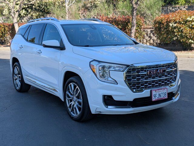 2023 GMC Terrain Denali