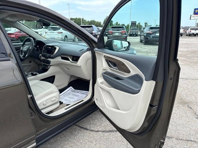 2023 GMC Terrain Denali Carbondale IL