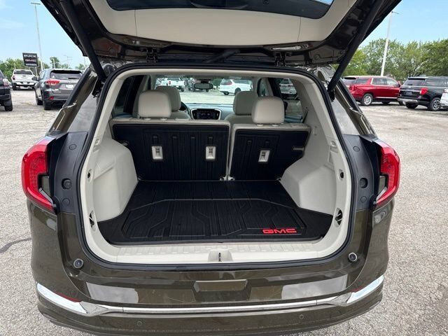 2023 GMC Terrain Denali Carbondale IL