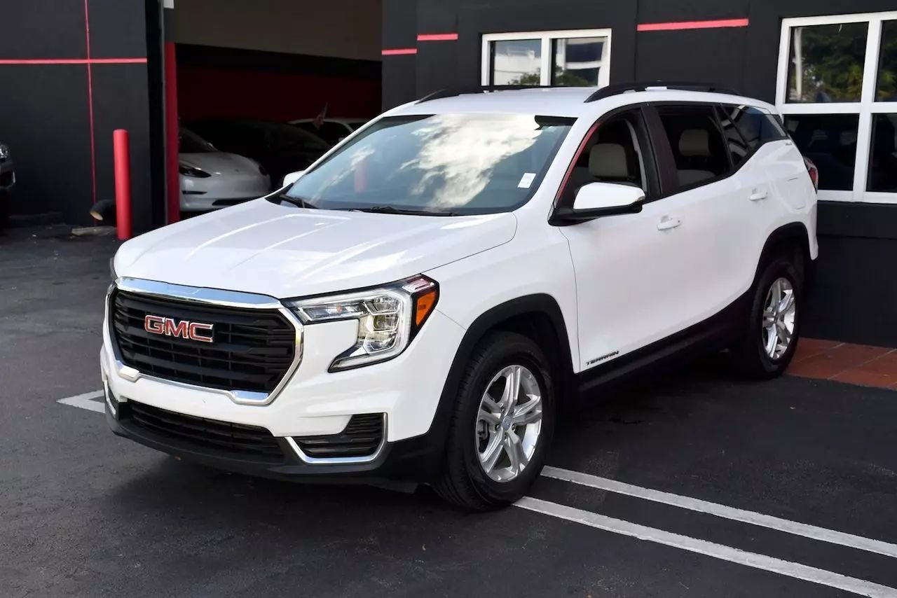 2023 GMC Terrain SLE Sport Utility 4D Doral FL