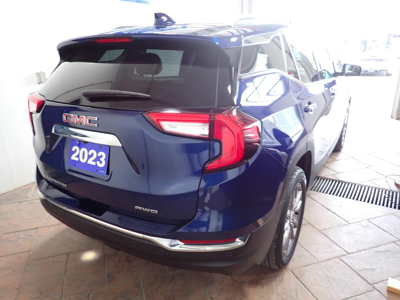 2023 GMC Terrain SLT AWD 4DR LEATHER NAVI SUNROOF Listowel ON