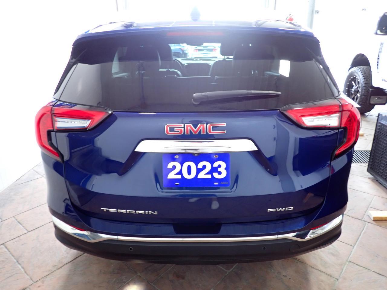 2023 GMC Terrain SLT AWD 4DR LEATHER NAVI SUNROOF Listowel ON
