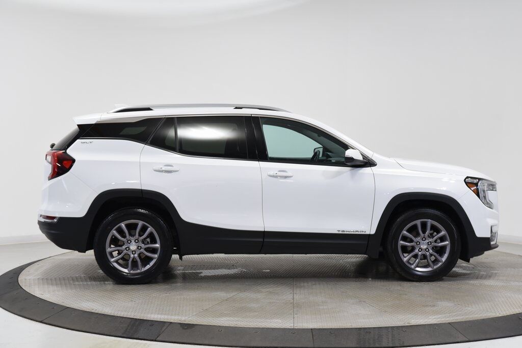 2023 GMC Terrain SLT Akron